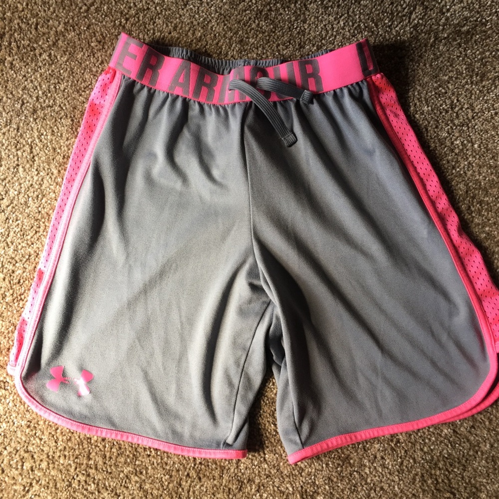 Girls Under Armour youth medium basketball shorts